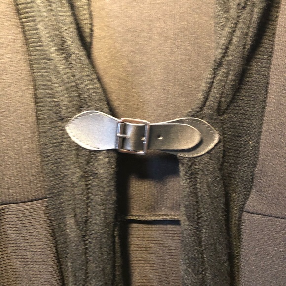 Black cardigan with buckle - Picture 3 of 3